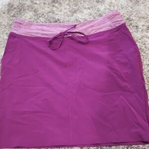 Duluth Trading Co. Women's Purple Skort Athleic Skirt Stretch Shorts